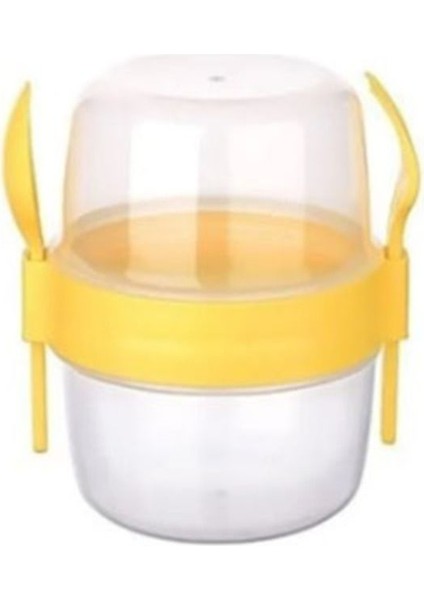 İki bölmeli küçük plastik müsli ve atıştırmalık kabı, çatal ve kaşık ile birlikte, sarı renk