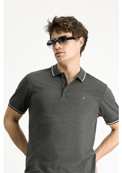 Polo Yaka Slim Fit Dar Kesim Nakışlı Süprem Pamuklu Tişört