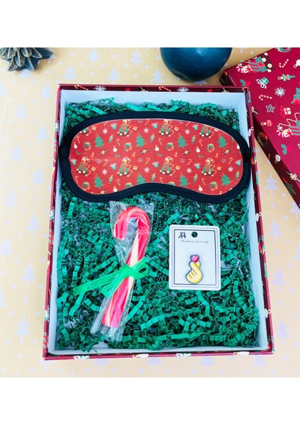 Kırmızı Kutulu Yılbaşı Tasarımlı Hediye Seti modelleri