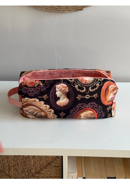 Somon Vintage Kadın Desenli Xl Boy Saç Şekillendirici Çantası – Kapitoneli, Geniş Hacimli, Fermuarlı, Airwrap ve Tüm Cihazlarla Uyumlu Şık Organizer Çanta indirimleri