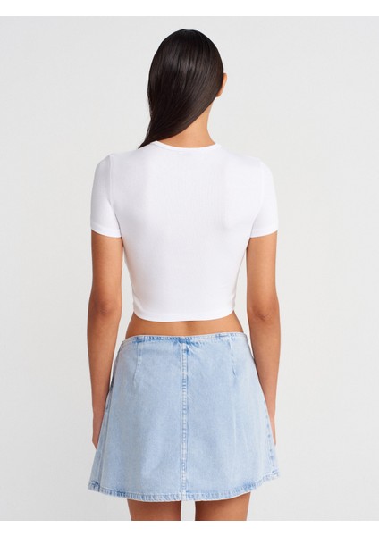 31647 Düğme Detaylı Crop Top-Beyaz modelleri