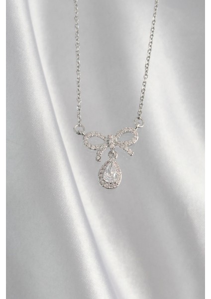 316L Çelik Gümüş Renk Zirkon Taşlı Fiyonk Detay Damla Kolye - EBJ240807W25499 fiyatları