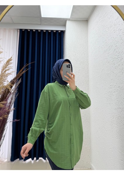 Yelera Boydan Düğmeli Yanı Büzgülü GÖMLEK-EK1042 Yeşil