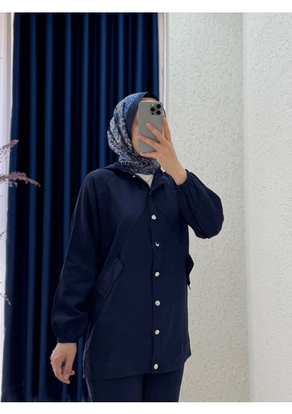 Alkım Çilek Kapşonlu Cep Kapaklı TAKIM-NA3387 Lacivert-Kadın Tesettür Pantalonlu Takım-Tam Yazlık-Uygun -Serin Kumaş-Rahat Salaş Kalıp-Bir Beden Büyük Tercih Ediniz fiyatları