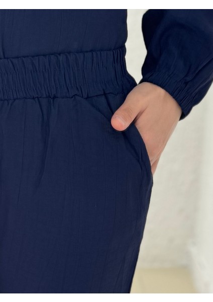 Alkım Çilek Kapşonlu Cep Kapaklı TAKIM-NA3387 Lacivert-Kadın Tesettür Pantalonlu Takım-Tam Yazlık-Uygun -Serin Kumaş-Rahat Salaş Kalıp-Bir Beden Büyük Tercih Ediniz modelleri