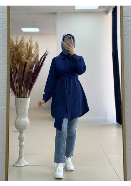 Selen Damarlı Kumaş Bağlamalı GÖMLEK-Çİ425 Lacivert Kadın Gömlek-Tam Yazlık -Rahat Kumaş-Sade Model-Tesettür Gömlek-Salaş Model