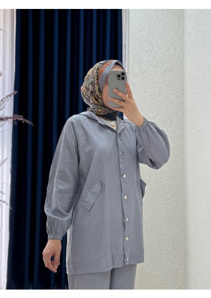 Alkım Çilek Kapşonlu Cep Kapaklı TAKIM-NA3387 Gri-Kadın Tesettür Pantalonlu Takım-Tam Yazlık-Uygun -Serin Kumaş-Rahat Salaş Kalıp-Bir Beden Büyük Tercih Ediniz fiyatları