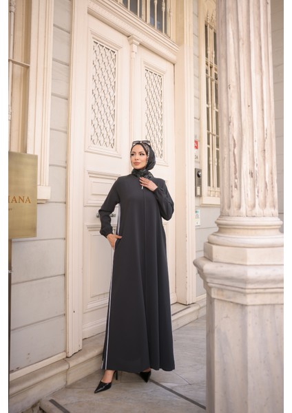 Yandan Biyeli Spor Ferace-Petek Kumaş