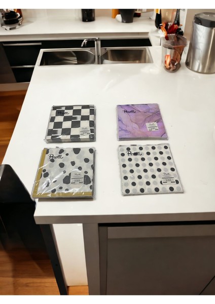 Renkli 4'lü Dekoratif Kağıt Peçete, şık ve kullanışlı, 50x50 cm, çok renkli fiyatları