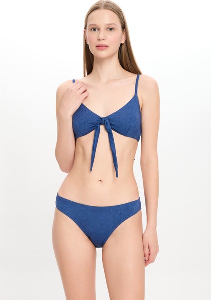 Kadın Mavi Kot Görünümlü Önden Bağlama Detaylı Fiyonklu Geniş Üçgen Bikini Takımı 24S119ST modelleri