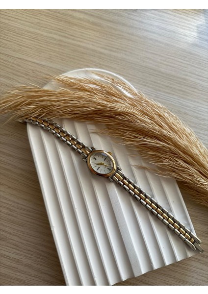 Retro Minimal Hasır Kordon Vintage Kadın Kol Saati