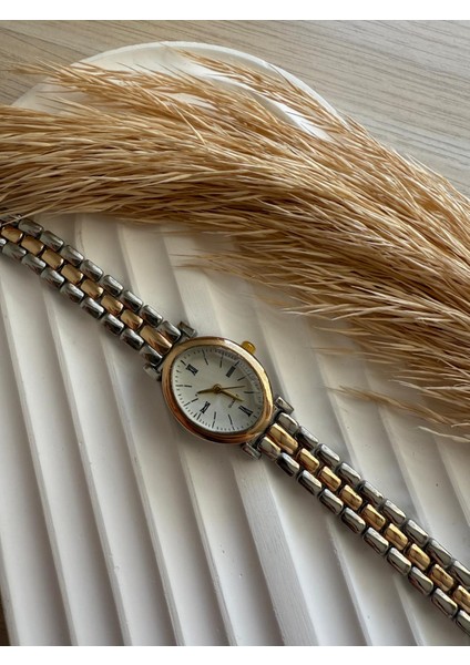 Retro Minimal Hasır Kordon Vintage Kadın Kol Saati