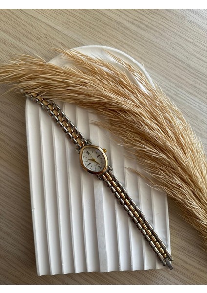 Retro Minimal Hasır Kordon Vintage Kadın Kol Saati