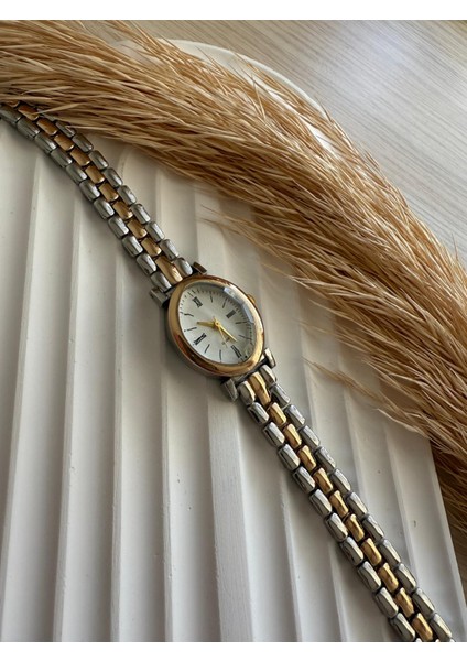 Retro Minimal Hasır Kordon Vintage Kadın Kol Saati