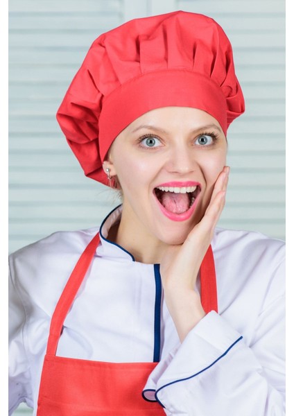 Kırmızı Şef Şapkası, Rahat ve Şık Mutfak Aksesuarı, Polyester, 50x70 cm