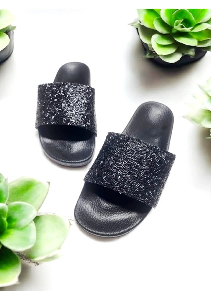 Yazlık Parlak Rahat Taban Ev ve Dışarı Terliği fırsatları