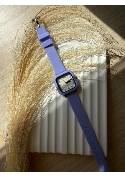 Retro Minimal Vintage Silikon Kordon Kadın Kol Saati Silikon Model modelleri