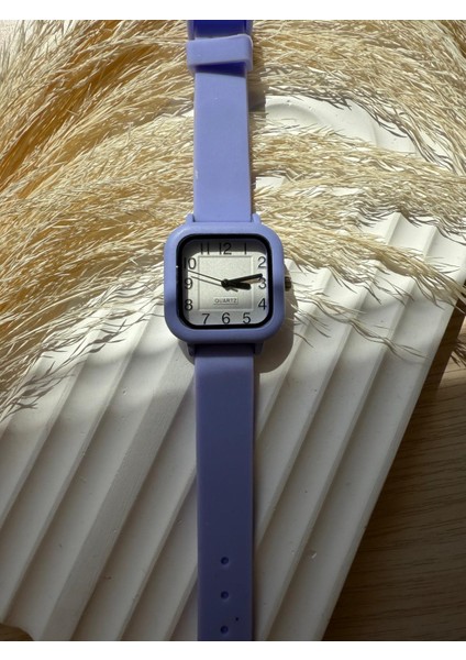 Retro Minimal Vintage Silikon Kordon Kadın Kol Saati Silikon Model indirimleri