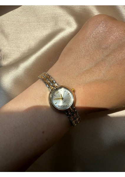 Retro Minimal Hasır Kordon Vintage Kadın Kol Saati Yuvarlak