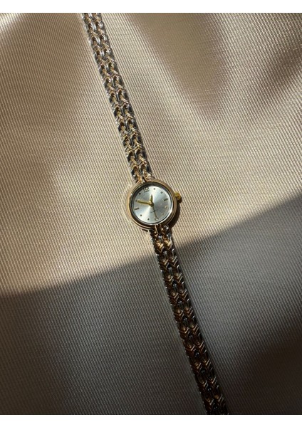Retro Minimal Hasır Kordon Vintage Kadın Kol Saati Yuvarlak