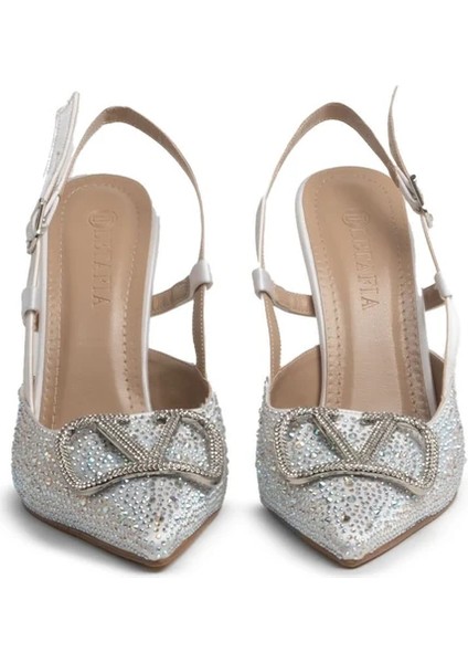 Vilda Gümüş Taş Detaylı Beyaz Topuklu Ayakkabı