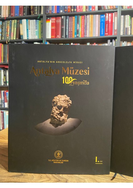 Antalya Müzesi 100 Yaşında 1-2 ( 2 Cilt Büyük Boy) fiyatları