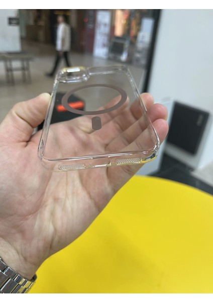 Iphone 11 Uyumlu Şeffaf Magsafe Özellikli Geç Sararma Yapan Kıılıf
