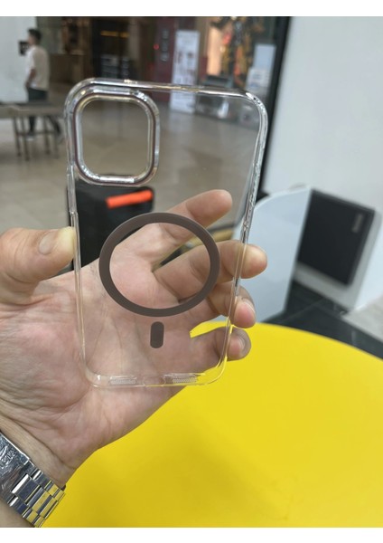 Iphone 11 Uyumlu Şeffaf Magsafe Özellikli Geç Sararma Yapan Kıılıf