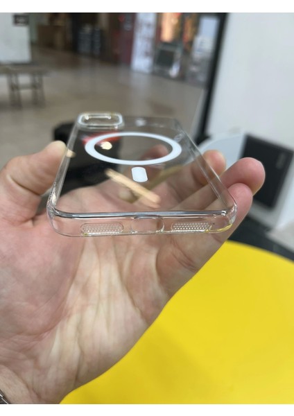 Iphone 11 Uyumlu Şeffaf Magsafe Özellikli Geç Sararma Yapan Kıılıf