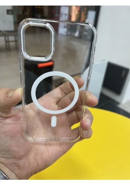 Iphone 11 Uyumlu Şeffaf Magsafe Özellikli Geç Sararma Yapan Kıılıf