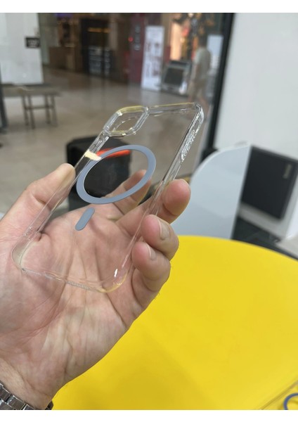 Iphone 11 Uyumlu Şeffaf Magsafe Özellikli Geç Sararma Yapan Kıılıf