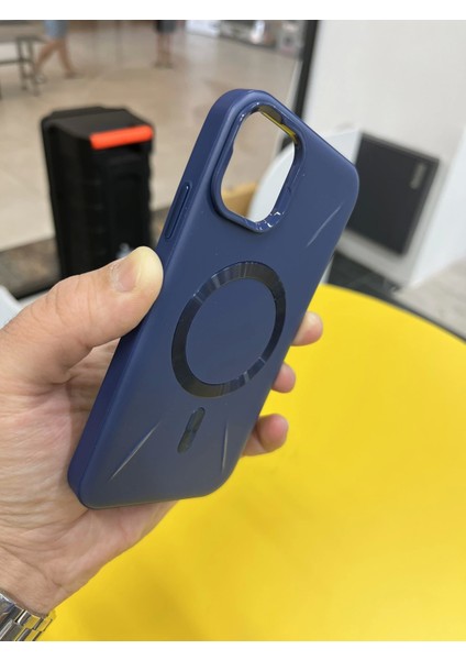 Iphone 11 Uyumlu Premium Magsafe Özellikli Ultra Lüks Kılıf
