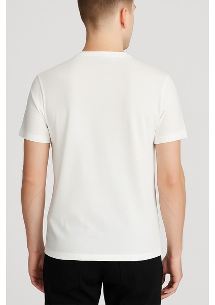 Erkek Beyaz Bisiklet Yaka Regular Fit Basic Tişört C1T0N2O2 modelleri