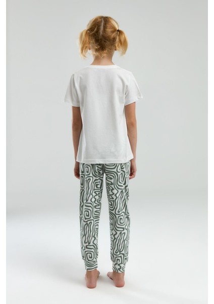 3303 Kız Çocuk Desenli Bisiklet Yaka Şortlu Kısa Kol Pijama Takım fırsatları