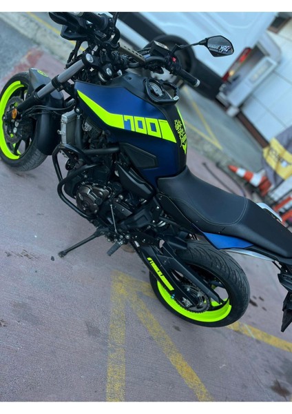 MT07-600RR-R1 Ön 120 Arka 180 Ebat Uyumlu Yarım Jant Şeridi Sarı Toplam 4 Adet Takım Halinde