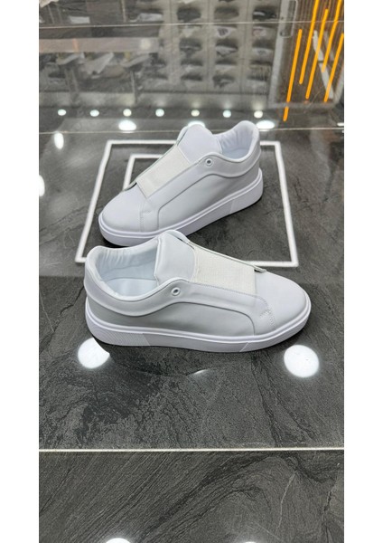 Günlük Kullanıma Uygun, Mevsimlik ve Rahat Unisex Spor Ayakkabı – Şıklık ve Konforu Bir Arada Yaşayın! fiyatları