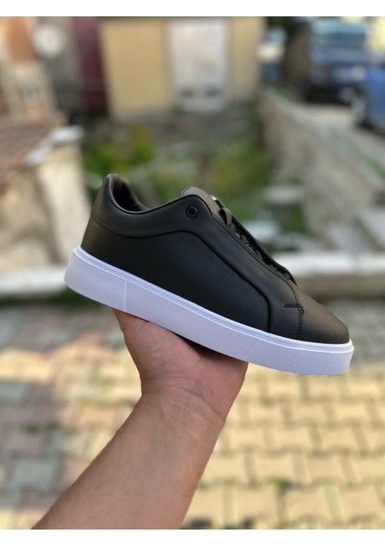 Günlük Kullanıma Uygun, Mevsimlik ve Rahat Unisex Spor Ayakkabı – Şıklık ve Konforu Bir Arada Yaşayın! fiyatları