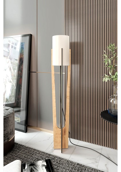 Modern safir meşe lambader, şık ve minimalist tasarımıyla evinizi aydınlatır.
