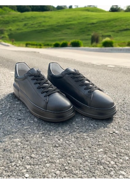 Nova Siyah Hakiki Deri Basic Kadın Sneaker