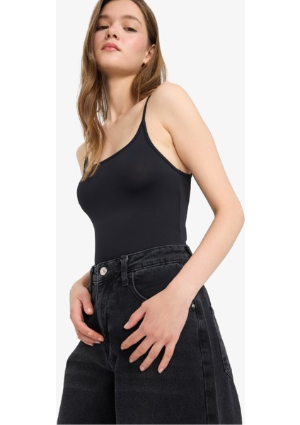 Basic Düz Askılı Siyah Çıtçıtlı Body F4207AX25SM modelleri