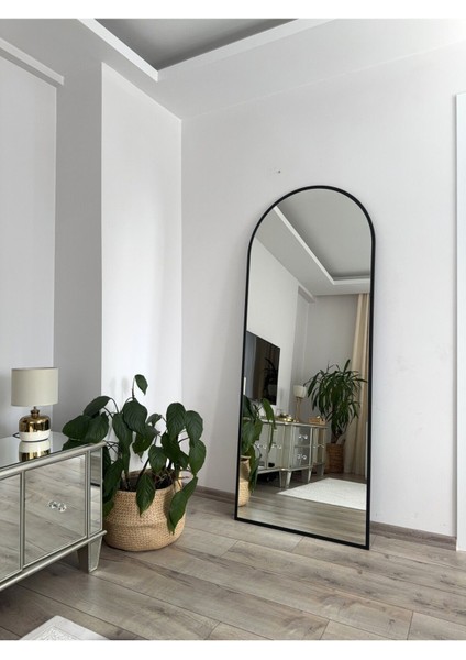 Siyah Metal Çerçeveli Oval Ayna 180x70 cm, Şık ve Modern Tasarım modelleri
