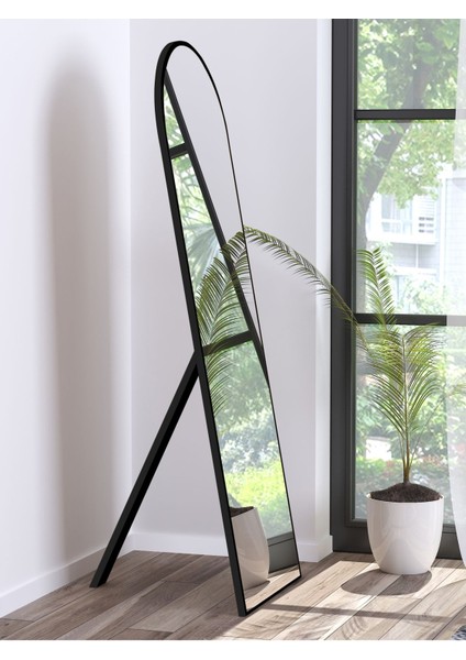 40x120 cm Siyah MDF Ayaklı Boy aynası, şık ve modern tasarım