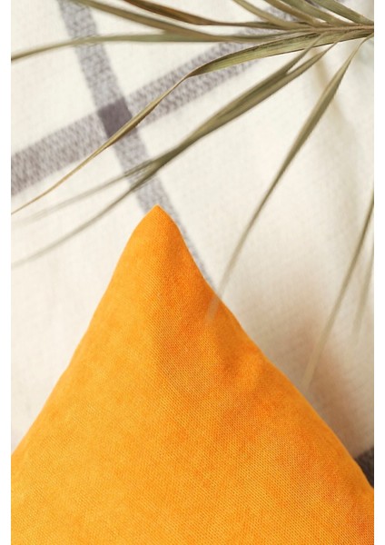 Turuncu Süet Kırlent Kılıfı, Şık ve Modern Dekorasyon İçin Ideal modelleri