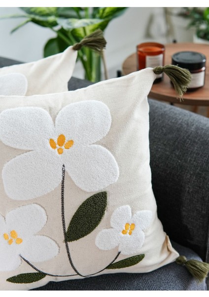 Çiçekli püsküllü keten dekoratif kırlent kılıfı 43x43cm, şık ve rahat tasarım modelleri