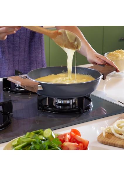 Seramik Sahan 20 cm Yanmaz Yapışmaz Yüzey Cam Kapaklı modelleri