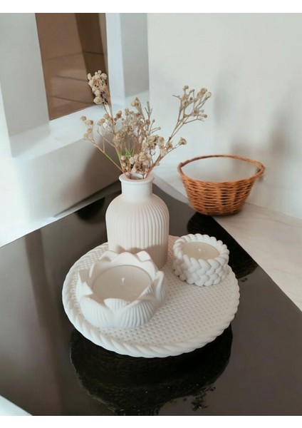 Şık Beyaz Seramik Set, Vanilya Kokusu, Mumluk ve Vazo Tasarımı, Aromalı, Renk: Beyaz