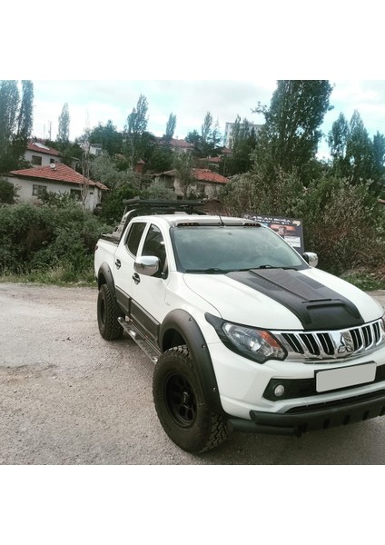 Mitsubishi L200 & Fiat Fullback Uyumlu Çamurluk Seti (4.5 Cm) modelleri