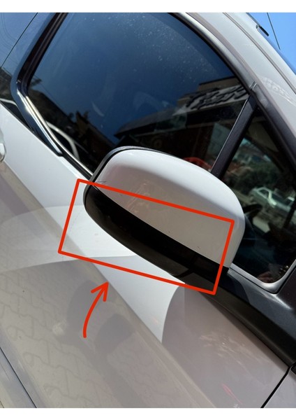 Ford Tourneo Courier Ayna Kapak Alt Kısım