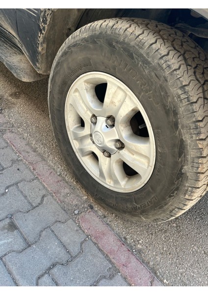 Toyota Land Cruiser Jant Göbeği 4 Adet