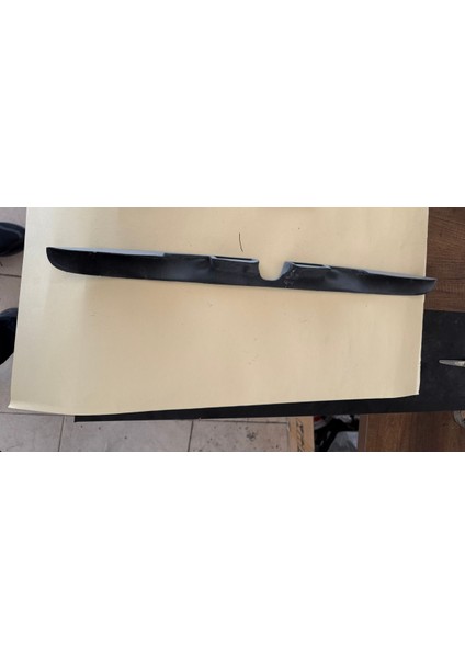 Toyota Avensis Plakalık Üstü Parça modelleri